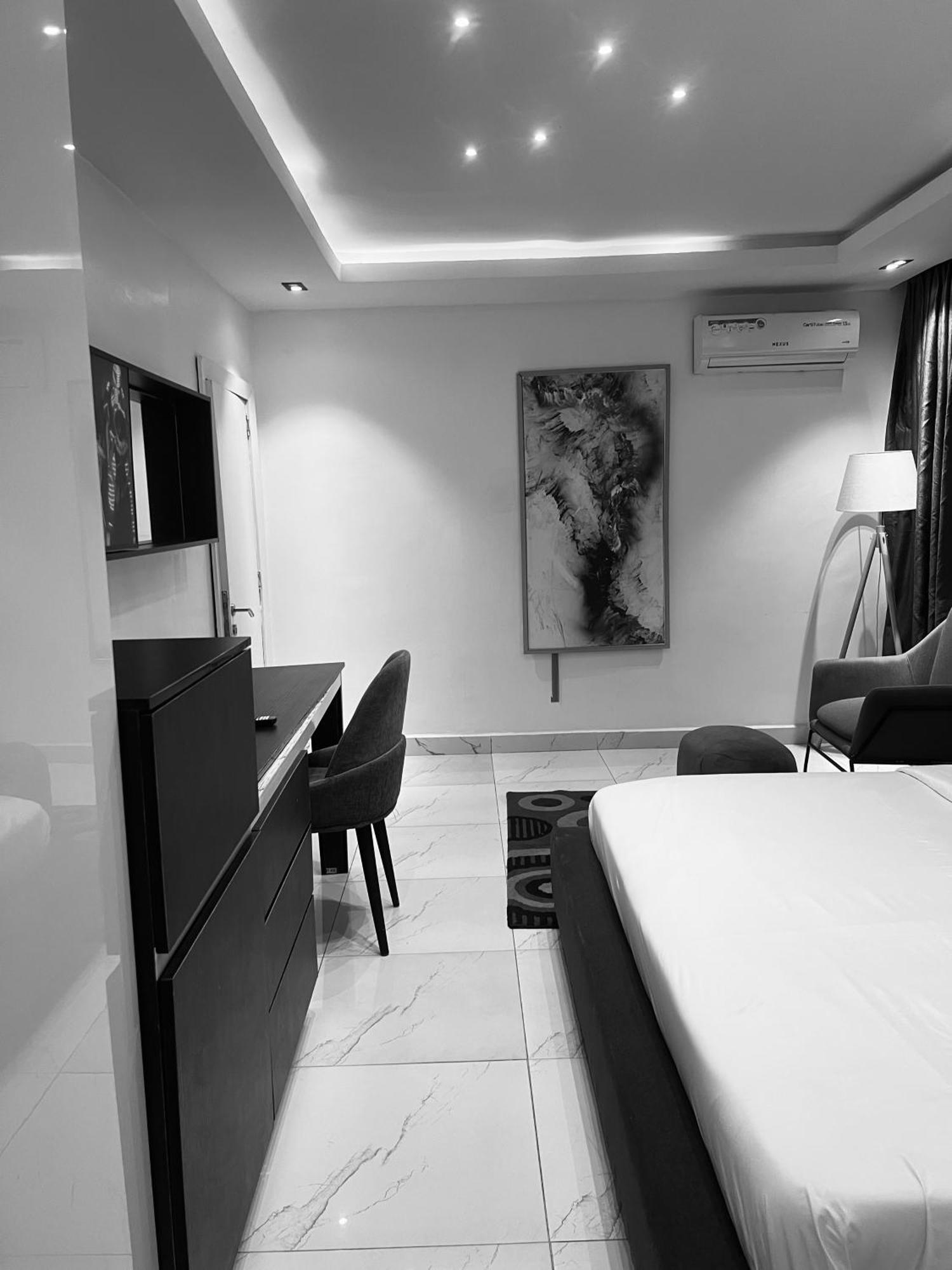 Austra Hotels And Apartments Maitama Abuja Exterior foto